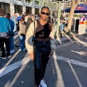 Meet your Posher, Alexia